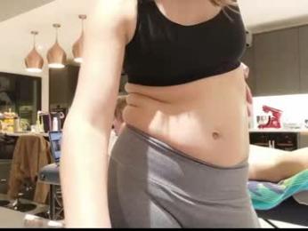 eatmypie69 — 在 chaturbate 直播的网络摄像头模特