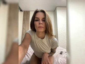 Emmafeetlovers3 — bongacams
