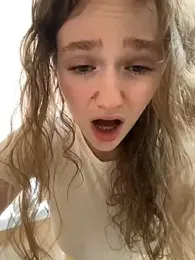 RussianWoman — 在 stripchat 直播的网络摄像头模特