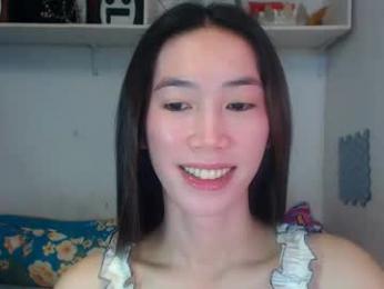 asianqt19 — 在 chaturbate 直播的网络摄像头模特