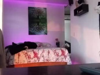 adam_valencia — Chaturbate stream photo (Aug 2026)