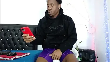 Damian_hart_24CM — 在 stripchat 直播的网络摄像头模特
