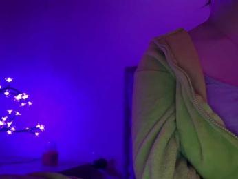 claireheart — 在 bongacams 直播的网络摄像头模特