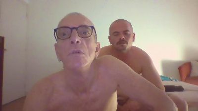 denFF — Cam4 stream photo (Apr 2026)
