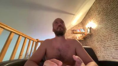 MrLox33 — Cam4 stream photo (Apr 2026)
