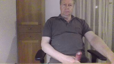 must_cum — Cam4 stream photo (Apr 2026)