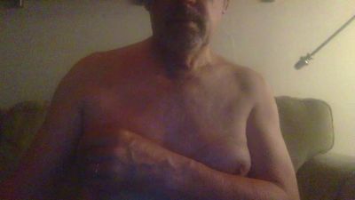 emmasuel84 — Cam4 stream photo (Jun 2026)