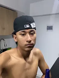 andres_007 — Stripchat stream photo (Mar 2026)