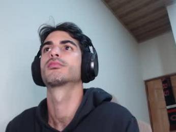 therazhanen — Chaturbate stream photo (Apr 2026)