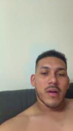 FernandoGarcya — 在 cam4 直播的网络摄像头模特