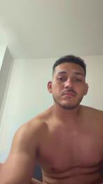 FernandoGarcya — 在 cam4 直播的网络摄像头模特