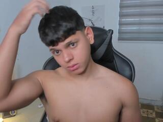 Stefan Lennox — flirt4free