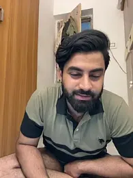 Royalboy_03 — 在 stripchat 直播的网络摄像头模特