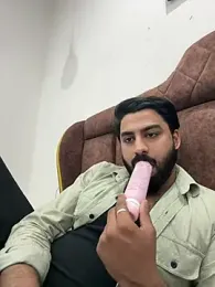 Royalboy_03 — 在 stripchat 直播的网络摄像头模特