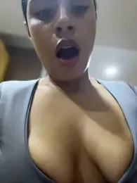 Sara-Castillo — Stripchat stream photo (Sep 2026)