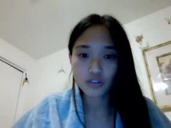 olivia1670 — 在 chaturbate 直播的网络摄像头模特