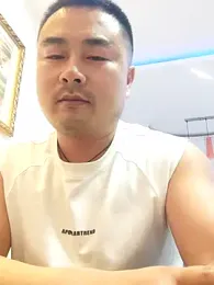 guozuo — Stripchat stream photo (Mar 2026)