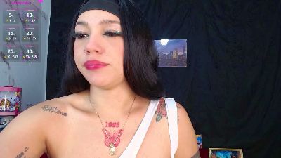 Sari__ — Cam4 stream photo (Mar 2026)