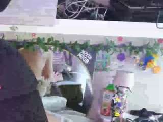 juliwcharles — 在 camsoda 直播的网络摄像头模特