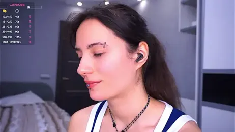 Holla_Molly — Stripchat stream photo (Mar 2026)