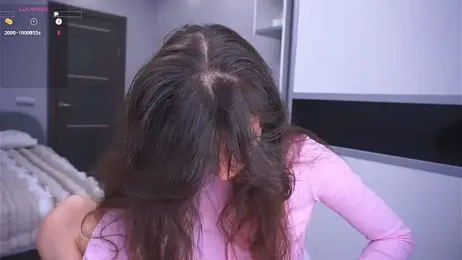 Holla_Molly — Stripchat stream photo (Mar 2026)