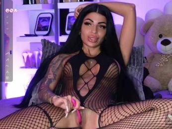 AngelaMyst — 在 bongacams 直播的网络摄像头模特