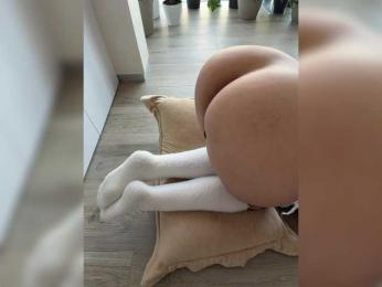 KatyKatS — 在 bongacams 直播的网络摄像头模特