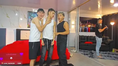 Playhardsexx — 在 stripchat 直播的网络摄像头模特