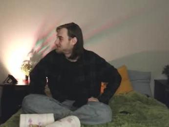 edward_and_kortny — Chaturbate stream photo (May 2025)