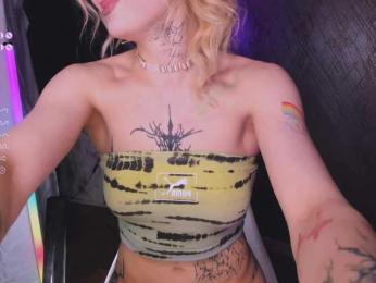 goth-bimbo — Bongacams stream photo (Dec 2025)