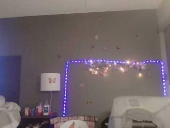 Adelaideskyy — Bongacams stream photo (Sep 2025)