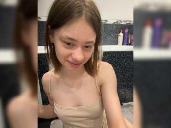 18YoungPussy18 — Bongacams stream photo (Aug 2026)