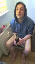 tonibiteen21 — 在 cam4 直播的网络摄像头模特