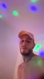 AlanyAdam — 在 cam4 直播的网络摄像头模特