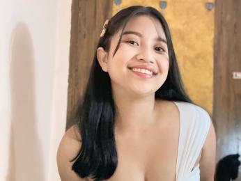 SophiaCharms — 在 livejasmin 直播的网络摄像头模特
