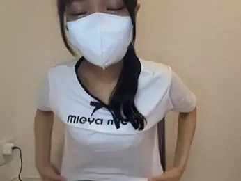 Airi__0o — 在 stripchat 直播的网络摄像头模特