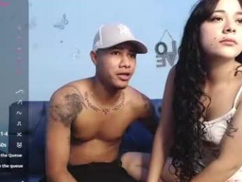 roxy_cooper1 — 在 chaturbate 直播的网络摄像头模特