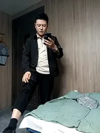 N-nnnnn — 在 stripchat 直播的网络摄像头模特