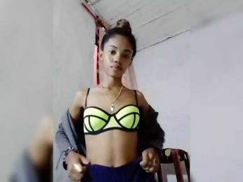 Elinah2 — Bongacams stream photo (Jul 2024)