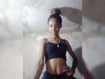 Elinah2 — Bongacams stream photo (Jul 2024)