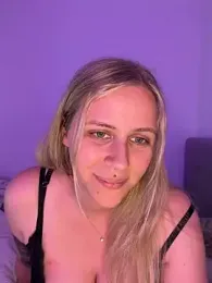 lunawolf21 — Stripchat stream photo (Jun 2026)