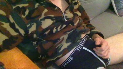 hot14991 — 在 cam4 直播的网络摄像头模特