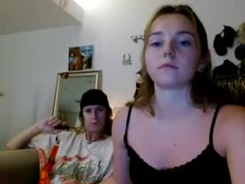 lilbongo123 — 在 chaturbate 直播的网络摄像头模特