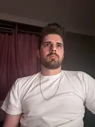 berke3424 — Stripchat stream photo (May 2026)