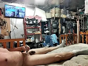 gstudc — Stripchat stream photo (Aug 2025)