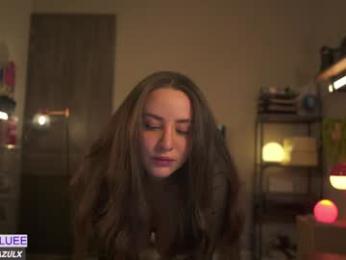 lindabluee — Chaturbate stream photo (Mar 2026)