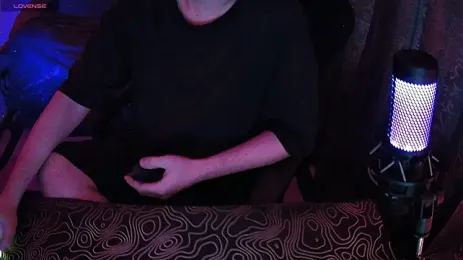 fame_bc — 在 stripchat 直播的网络摄像头模特