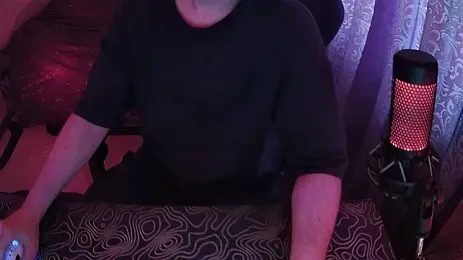 fame_bc — 在 stripchat 直播的网络摄像头模特