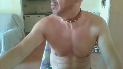 slavexu — 在 cam4 直播的网络摄像头模特