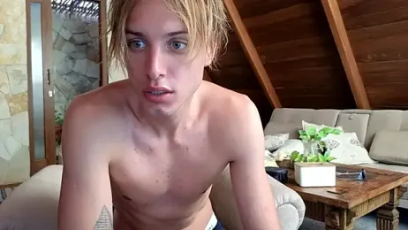 sashenkka — Stripchat stream photo (Apr 2026)